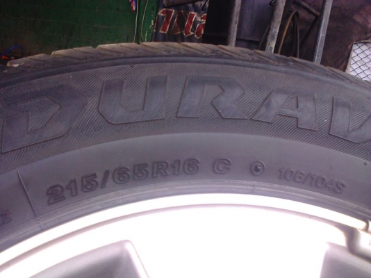 ขายล้อแม็กซ์วีโก้16พร้อมยาง\%สภาพดี