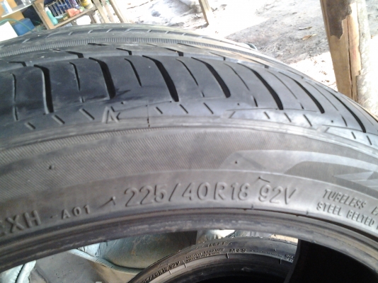 ยาง toyo 225/40/18