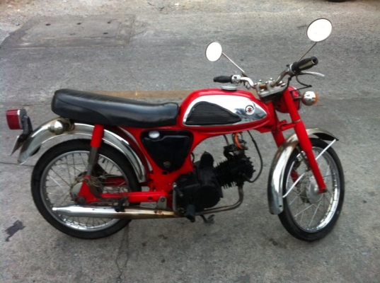 ขาย A80 Nobook ราคา16000 ทำเครื่องไทเกอร์ คาบูเวฟ น้ำมันไม่มีหยด รถอยู่แถวราม นัดดูก่อนได้ ไฟหน้า-ไฟหลัง ติด