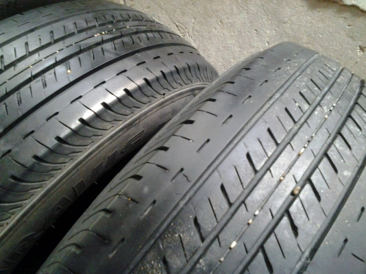 ยาง  215/70/15 ปี 12