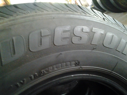 ยาง  215/70/15 ปี 12