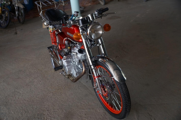 ขาย SUZUKI A 100 เครื่อง LIFAN 250 CC เอกสาร อินวอย รถประกอบใหม่ ๆ ไม่มีตำหนิ มีทะเบียนพร้อมโอน ภาษี 2557 มีเครื่องเดิมให้ ครับ