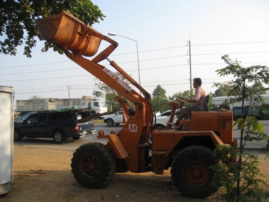 รถตักล้อยาง MITSUI