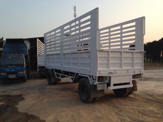 อีซูซุ240HPพ่วงแม่ลูก:กำลังทำกะบะใหม่แม่+ลูก