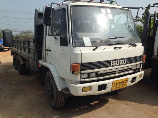 10ล้ออีซูซุROCKY175HPยาว7เมตรมี2คันคับ 10ล้ออีซูซุROCKY175HPยาว7เมตรมี2คันคับ