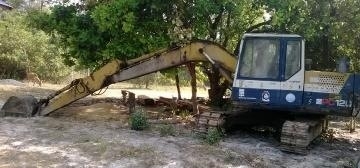 KOMATSU PC 120-5 เครื่องเดิมปั๊มเดิมๆทำงานเร็วไม่โหลด ภายในเก๋งคอนโทรลยาว สะอาดสวยดี ภายนอกบูมอาร์มไม่มีดาม ช่วงล่างโรลเลอร์โซ่บูทใบแทรกหนาดีประมาณ 65\% พร้อมทำงานได้เลย ราคาต่อรองได้ครับ