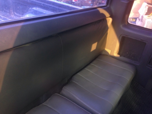 TOYOTA HILUX MIGHTY-X EXTRACAB 2.5 MT ปี 36 รถสวยสภาพดีพร้อมใช้งานได้เลย เครื่องแน่นแรงดีไม่มีเยิ้ม ภายในเก๋งคอนโซลสวยครบ เบาะไม่มีขาด พวงมาลัยธรรมดา แอร์เย็น ภายนอกกระบะสวยเดิมไม่มีผุ ช่วงล่างคัชซีสวย ยางสภาพดี 4 เส้นประมาณ 60\% พร้อมใช้งาน ราคาต่อรองได้ค