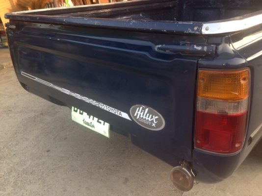 TOYOTA HILUX MIGHTY-X EXTRACAB 2.5 MT ปี 36 รถสวยสภาพดีพร้อมใช้งานได้เลย เครื่องแน่นแรงดีไม่มีเยิ้ม ภายในเก๋งคอนโซลสวยครบ เบาะไม่มีขาด พวงมาลัยธรรมดา แอร์เย็น ภายนอกกระบะสวยเดิมไม่มีผุ ช่วงล่างคัชซีสวย ยางสภาพดี 4 เส้นประมาณ 60\% พร้อมใช้งาน ราคาต่อรองได้ค