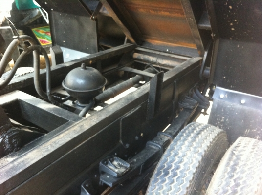 HINO FC ดั้มดินกระบะสามมิตร เครื่อง WO6D (150 แรงม้า)