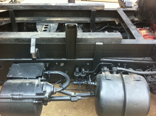 HINO FC ดั้มดินกระบะสามมิตร เครื่อง WO6D (150 แรงม้า)