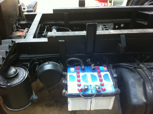 HINO FC ดั้มดินกระบะสามมิตร เครื่อง WO6D (150 แรงม้า)