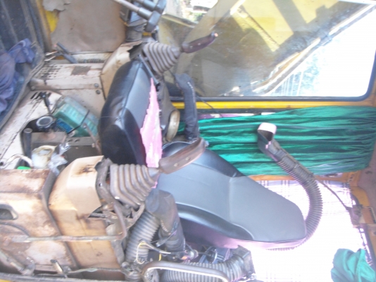 ขาย pc200-5 คอนโทรนสั้น ซีเลี่ยน 65000กว่า0895773427 ขาย pc200-5 คอนโทรนสั้น ซีเลี่ยน 65000กว่า0895773427