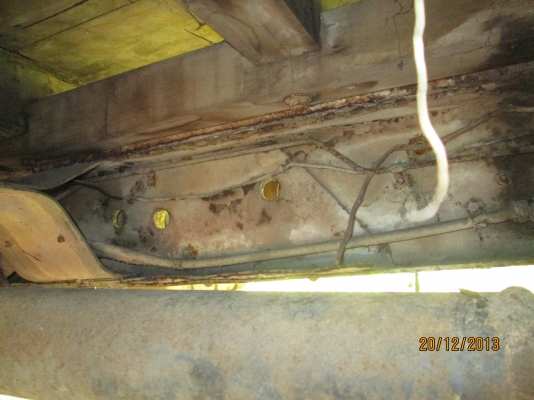 ISUZU-SBR-6BB145แรง--5,30เมตร-เก่าเก็บ-290,000-