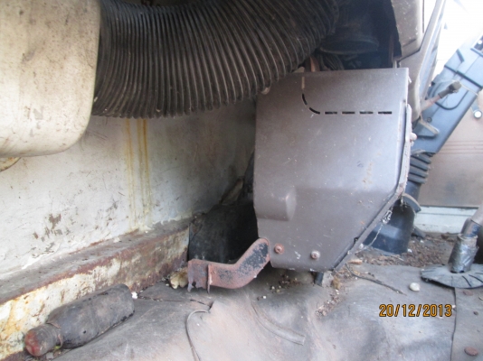 ISUZU-SBR-6BB145แรง--5,30เมตร-เก่าเก็บ-290,000-