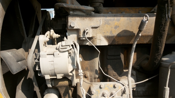 รถตักล้อยาง950 รุ่นเก่าแต่ทน รถตักล้อยาง950 รุ่นเก่าแต่ทน