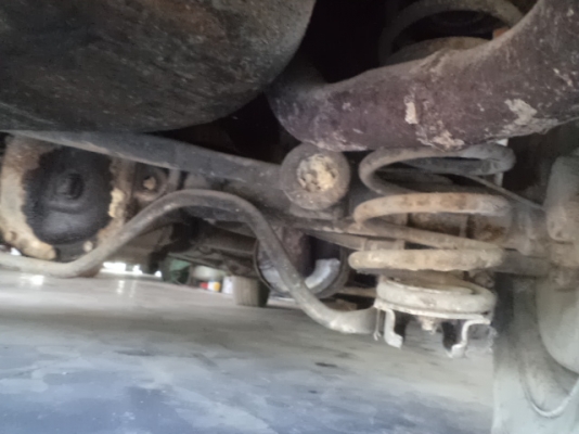 ขาย volvo van nissan RD 28 6 สูบ ล้อแม็กเดิม พร้อมแอร์ ราคา 150000