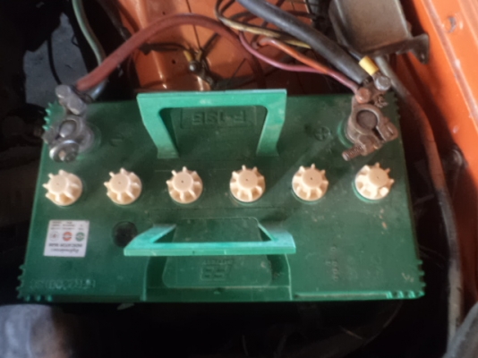 ขาย volvo van nissan RD 28 6 สูบ ล้อแม็กเดิม พร้อมแอร์ ราคา 150000