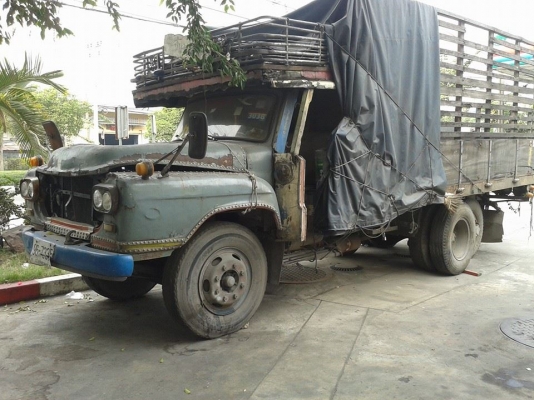 รถสิบล้อ