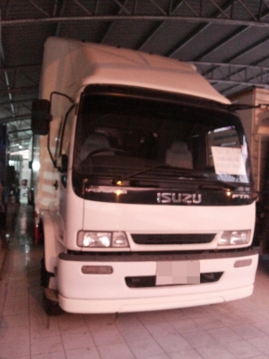6 ล้อใหญ่ ตู้เย็น ยาว 7.2 ม Izuzu Uro2 200 แรงม้า ปี2548 6 ล้อใหญ่ ตู้เย็น ยาว 7.2 ม Izuzu Uro2 200 แรงม้า ปี2548