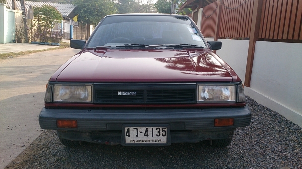 ขาย ด่วน Nissan Sunny MT 1.3 สีแดง สภาพสวยเฉียบ รถบ้านคับ