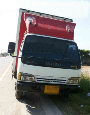 6 ล้อใหญ่ ตู้ทึบ 3 บาน Izuzu NQR 145 แรงม้า ปี2548