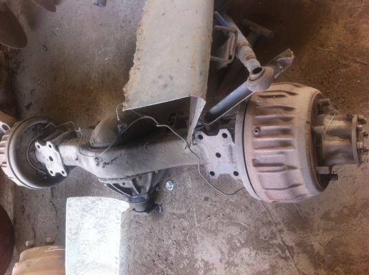 เพลาหลัง 6 น้อต ISUZU NPR สภาพพร้อมใช้ ราคาถูก