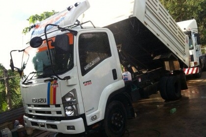 ต้องการขายรถ6ล้อFRR210แรงม้าดั้มสามมิตร