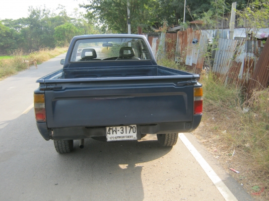 ขายรถพร้อมใช้มือเดียวป้ายแดง ขายรถพร้อมใช้มือเดียวป้ายแดง