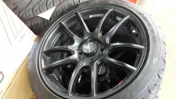 แม็กขอบ 17x7.5 4รู100 พร้อมยาง 205 45 17 ปี12 1ชุด