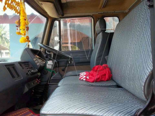 Isuzu Rocky 195 แรง เพลาเดียวล่อง กระบะเนียมพืชไร่ ยาง 9 Isuzu Rocky 195 แรง เพลาเดียวล่อง กระบะเนียมพืชไร่ ยาง 9