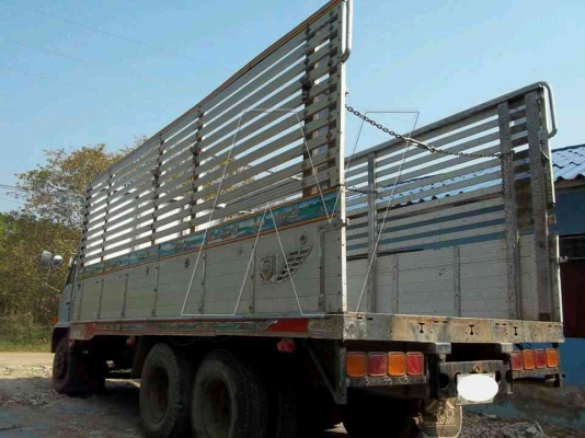 Isuzu Rocky 195 แรง เพลาเดียวล่อง กระบะเนียมพืชไร่ ยาง 9 Isuzu Rocky 195 แรง เพลาเดียวล่อง กระบะเนียมพืชไร่ ยาง 9