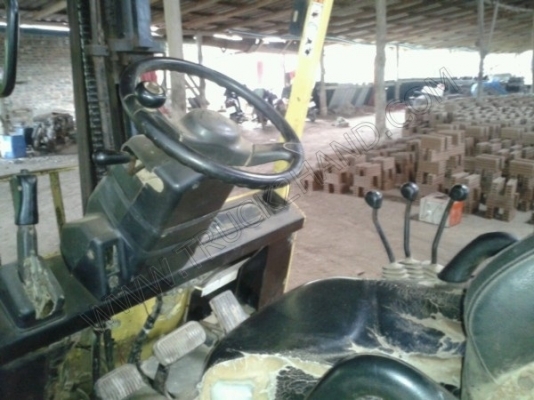 รถฟอรถฟอร์คลิฟต์ ยี่ห้อ Hyster 2.5 ตัน ขาย 2 คัน ราคาคันละ 250,000