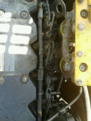 รถแบคโฮ ยี่ห้อ KOMATSU PC200 รุ่น 8