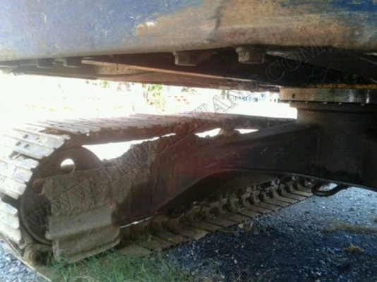 รถแบคโฮ ยี่ห้อ KOMATSU PC60 รุ่น5