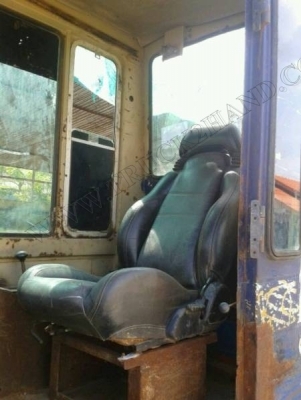 รถแบคโฮ ยี่ห้อ KOMATSU PC60 รุ่น5