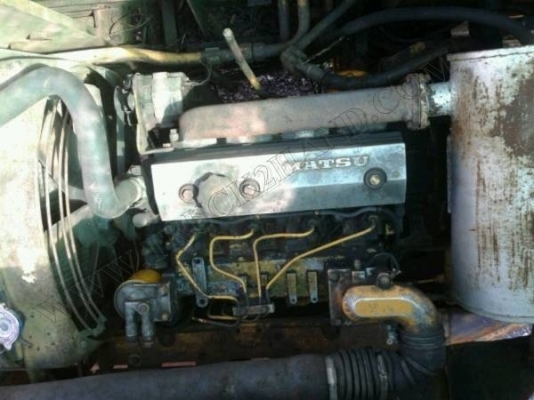 รถแบคโฮ ยี่ห้อ KOMATSU PC60 รุ่น5