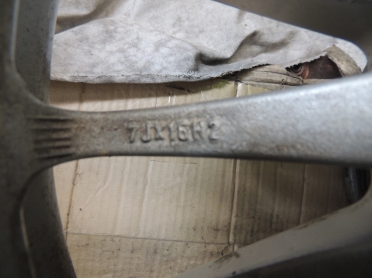 ขาขล้อ OZ แท้ๆ made in italy 7''x16 สภาพดีขอบหนาเดิมๆไม่คตไม่ดุ้ง.....ต่อลองได้