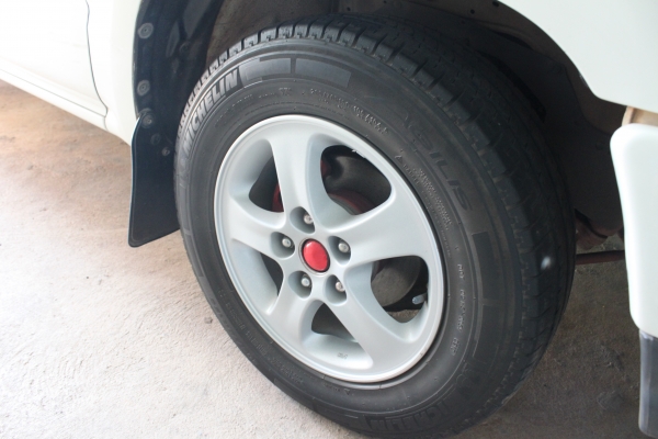 ขาย Totota tiger D4D  ปี 2545   สีขาว  พวงมาลัยพาวเวอร์  ราคาลดเหลือ 190,000