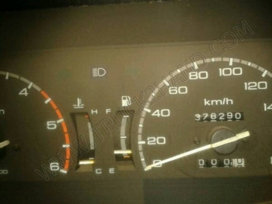 รถกระบะ ยี่ห้อ ISUZU รุ่น 4WD รถกระบะ ยี่ห้อ ISUZU รุ่น 4WD