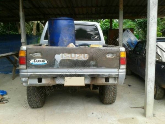 รถกระบะ ยี่ห้อ ISUZU รุ่น 4WD รถกระบะ ยี่ห้อ ISUZU รุ่น 4WD
