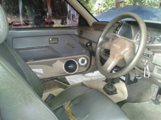 รถกระบะ ยี่ห้อ ISUZU รุ่น 4WD รถกระบะ ยี่ห้อ ISUZU รุ่น 4WD