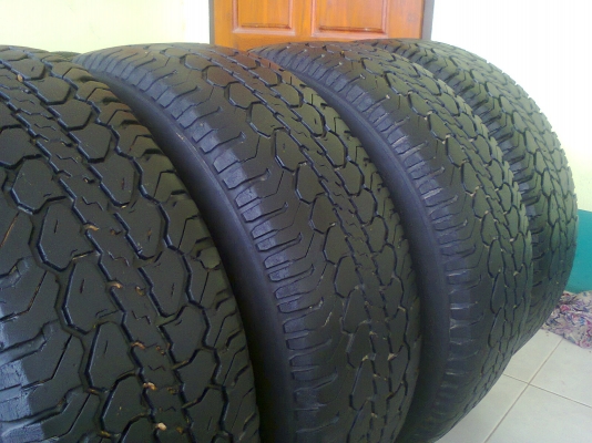 แม็ก15พร้อมยาง1ชุด ยาง225-70-15 แม็ก15พร้อมยาง1ชุด ยาง225-70-15