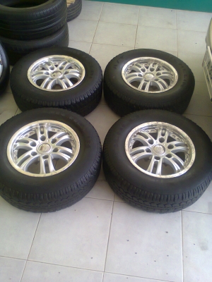 แม็ก15พร้อมยาง1ชุด ยาง225-70-15