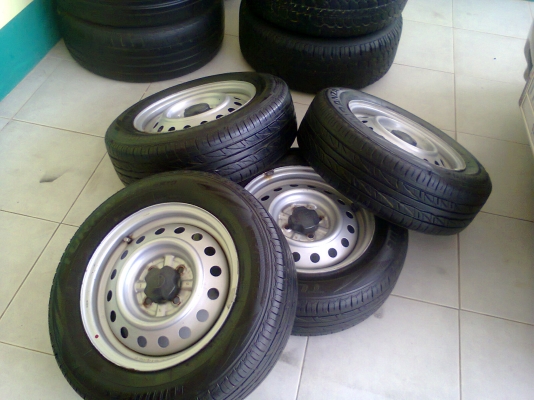 ล้อเดิมล้อถอด 185-65-14ยางใหม่กริบๆ