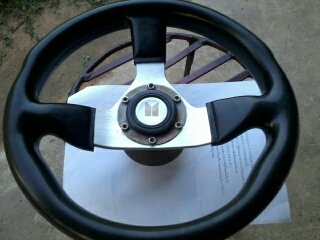 ขายพวงมาลัยเล็ก ISUZU 12 นิ้ว ของแท้ หนังแท้ พร้อมชุดคอใส่