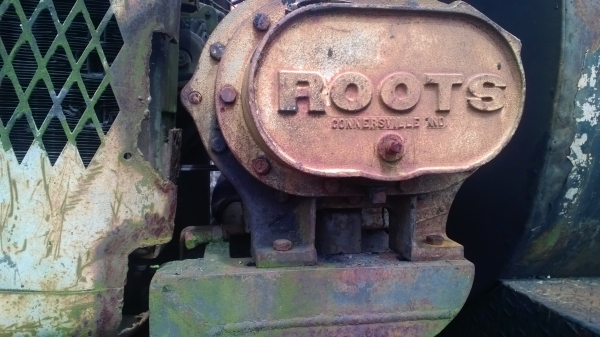 ขายถังสเปรย์ยาง ปั้มแรงมาก มีอุปกรณ์ครบ..ขนาด6000ลิตร...