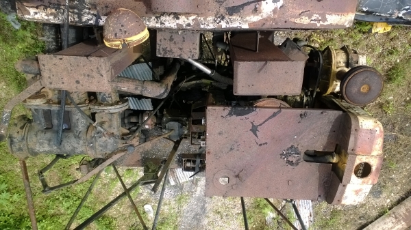 ขายถังสเปรย์ยาง ปั้มแรงมาก มีอุปกรณ์ครบ..ขนาด6000ลิตร...