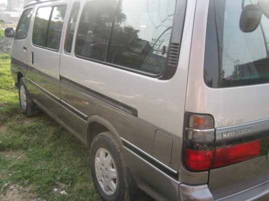 super custom 98 ประกอบนอกจากบ.โตโยต้า รุ่นท๊อป สภาพสวยหายาก เดิมๆ ใช้น้อยไม่ถึงแสนเจ็ด