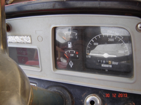 ขาย คูโบต้า  L2202DT 4WD เหมาะสำหรับเข้าร่องอ้อย สภาพเดิมๆ (สนใจสอบถาม 0884267077)