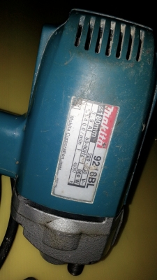 ขายเครื่องขัดสียี่ห้อMAKITAรุ่น9218BLสภาพสวยๆของแท้แน่นอนMADE IN JAPAN(860W) ขายเครื่องขัดสียี่ห้อMAKITAรุ่น9218BLสภาพสวยๆของแท้แน่นอนMADE IN JAPAN(860W)